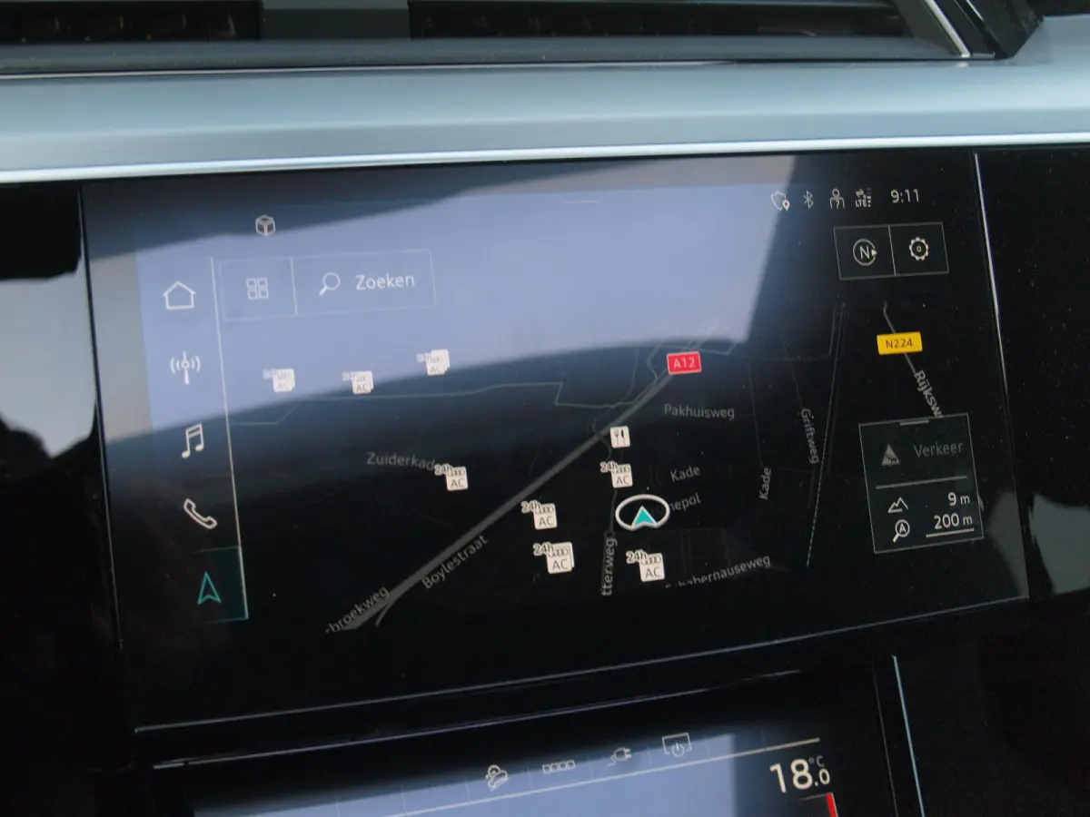 55 quattro S edition 95 kWh | Panoramadak | 360 Camera | Dubbele Laadpoort | Apple Carplay | ACC | NL-auto |