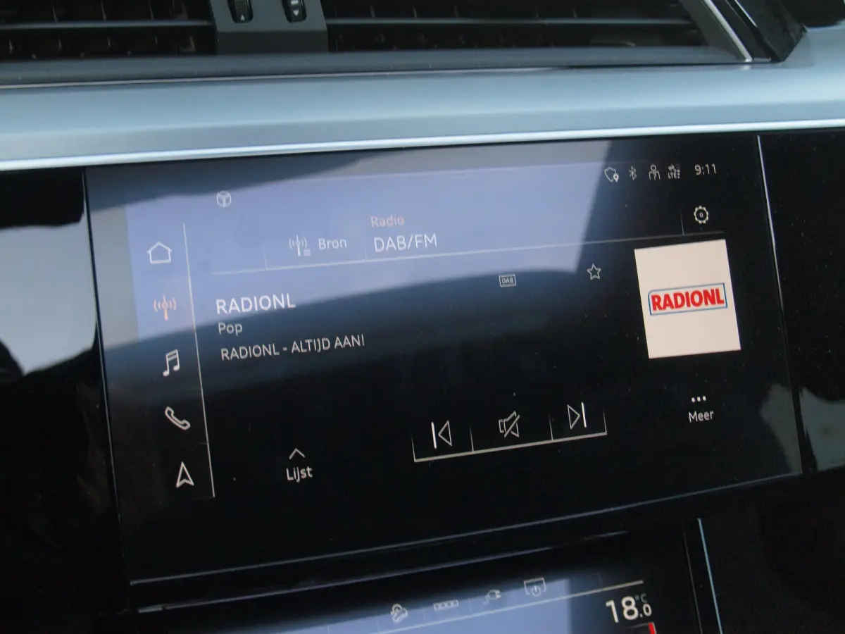 55 quattro S edition 95 kWh | Panoramadak | 360 Camera | Dubbele Laadpoort | Apple Carplay | ACC | NL-auto |
