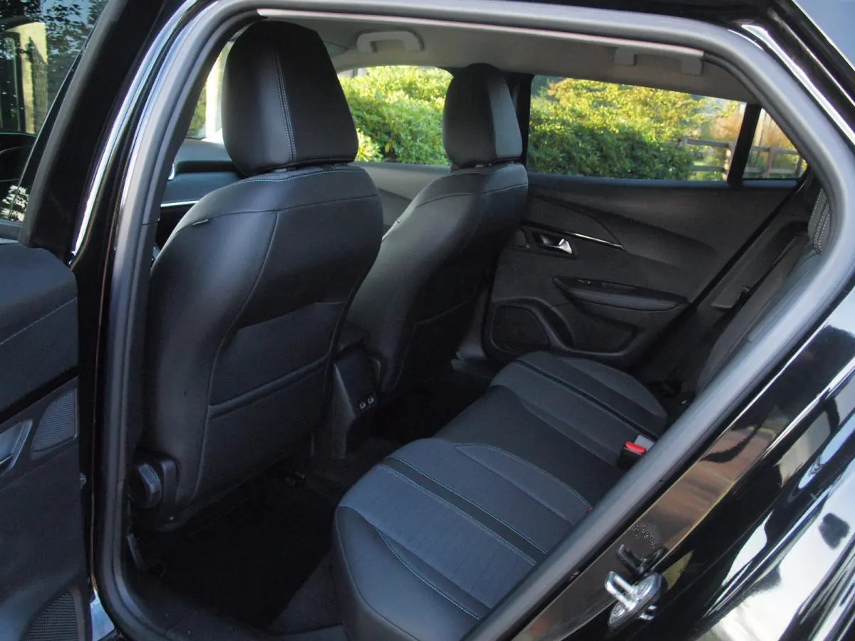EV Blue Lease Allure 50 kWh | SOH 94% | Camera | Apple Carplay | Navi | DAB | NL-Auto
