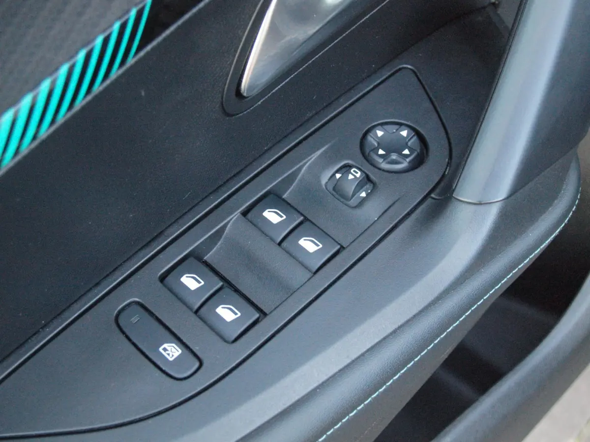 EV Blue Lease Allure 50 kWh | SOH 94% | Camera | Apple Carplay | Navi | DAB | NL-Auto