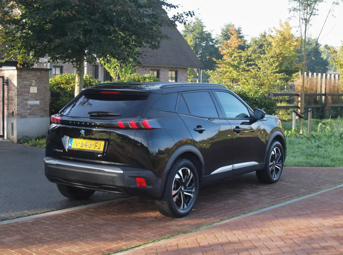 EV Blue Lease Allure 50 kWh | SOH 94% | Camera | Apple Carplay | Navi | DAB | NL-Auto
