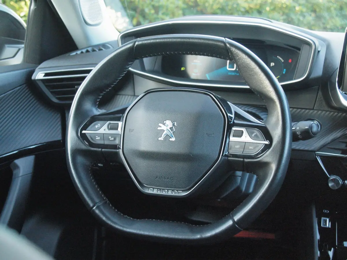 EV Blue Lease Allure 50 kWh | SOH 94% | Camera | Apple Carplay | Navi | DAB | NL-Auto