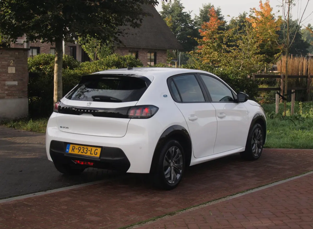 EV 50 kWh | SOH 92% | Apple Carplay | Parkeersensoren | Navi | Cruise Control | NL-Auto |