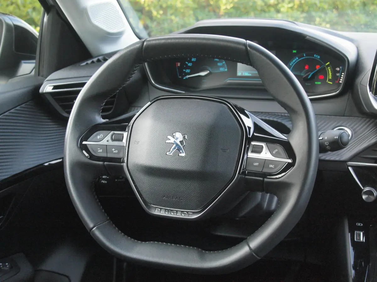 EV 50 kWh | SOH 92% | Apple Carplay | Parkeersensoren | Navi | Cruise Control | NL-Auto |