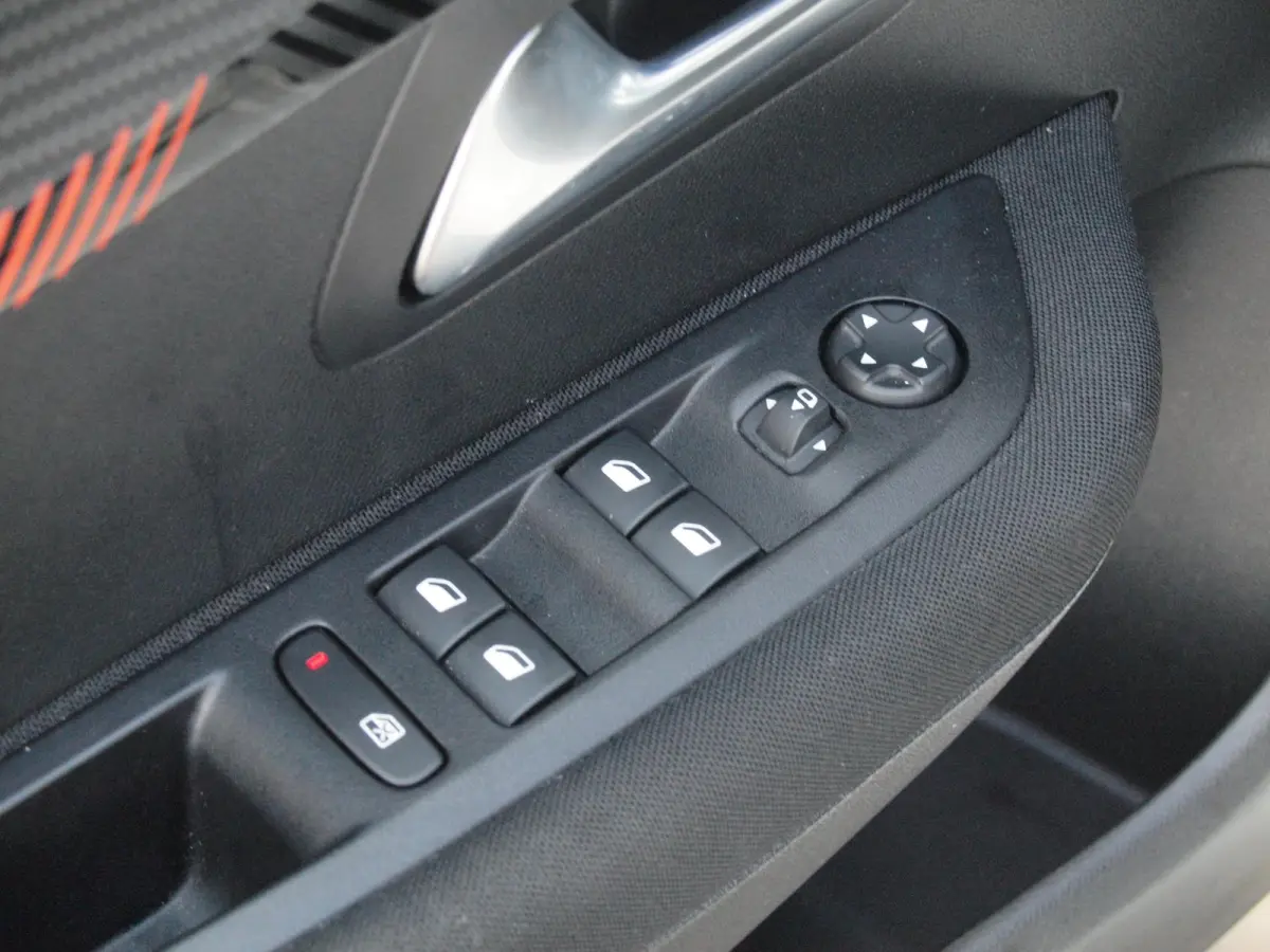 EV 50 kWh | SOH 92% | Apple Carplay | Parkeersensoren | Navi | Cruise Control | NL-Auto |