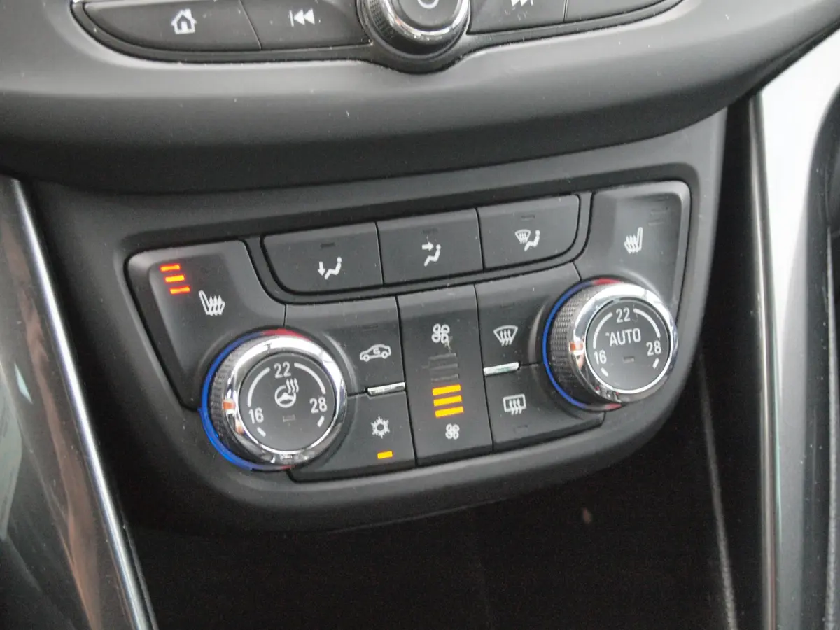 1.4 Turbo Online Edition 7p. | 7-persoons | Camera | Trekhaak | Automaat | Apple Carplay |