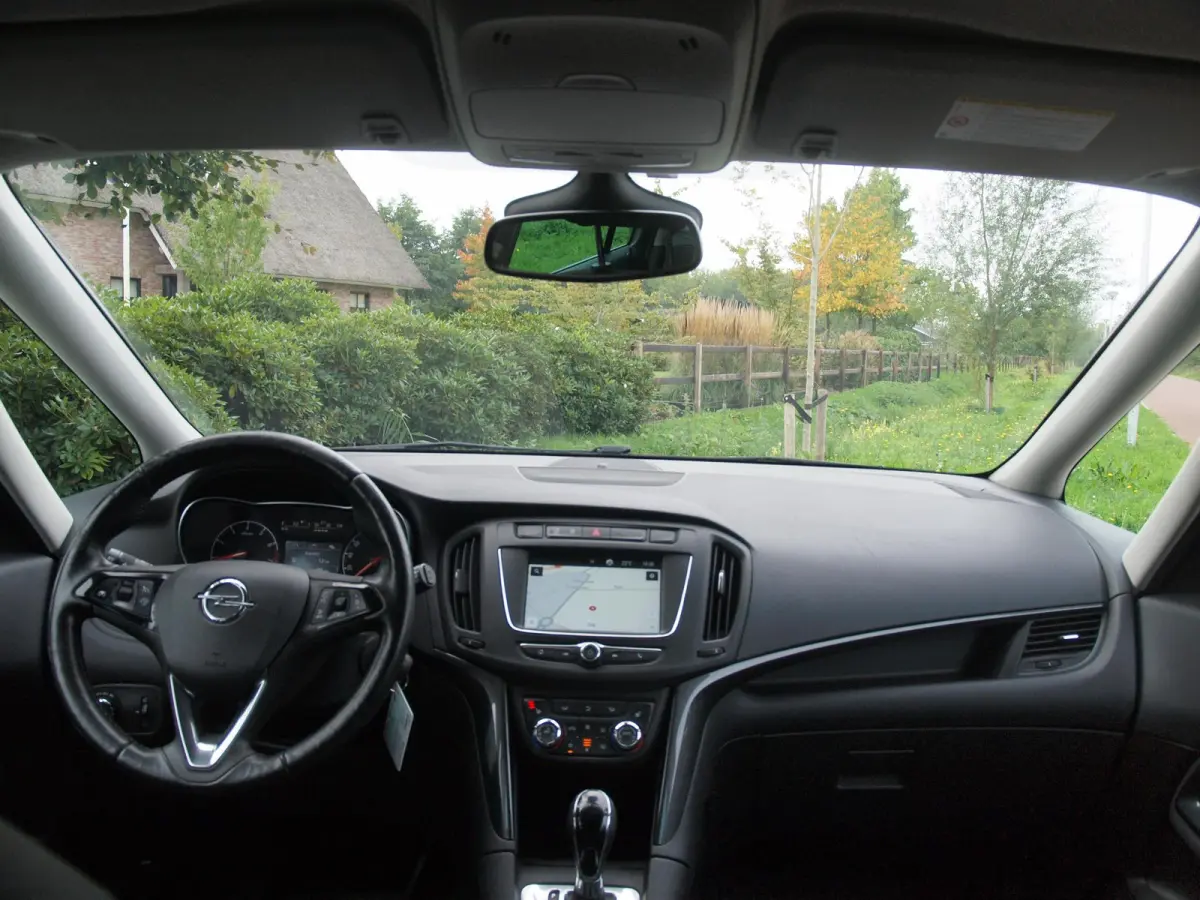 1.4 Turbo Online Edition 7p. | 7-persoons | Camera | Trekhaak | Automaat | Apple Carplay |