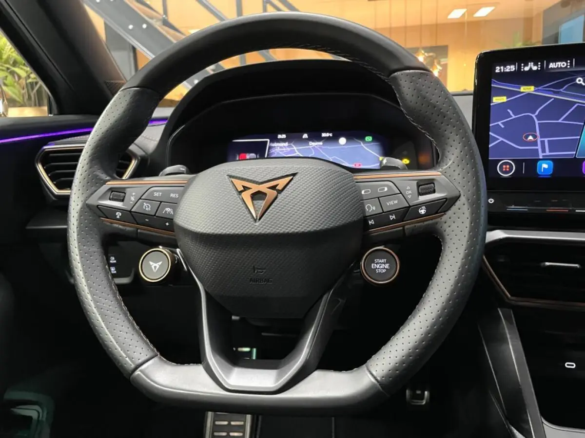 1.4 e-Hybrid VZ 245 PK/ Cam/ Memo/ Pano/ Sportstuur/ Matt/ Trekhaak