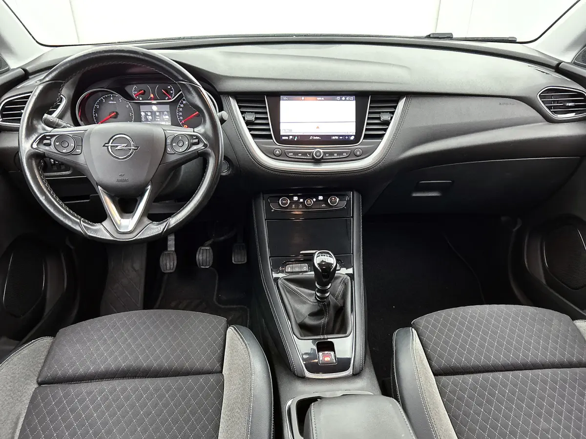 1.2 Turbo Innovation / Airco / Navi / Cruise-ctr. / Apple Car Play - Android / Privacy Glass / Apk 09-2027