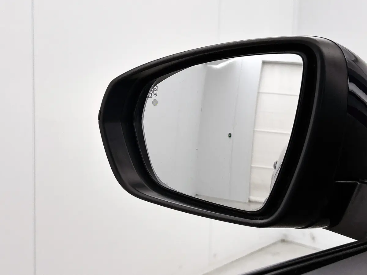 1.2 Turbo Innovation / Airco / Navi / Cruise-ctr. / Apple Car Play - Android / Privacy Glass / Apk 09-2027