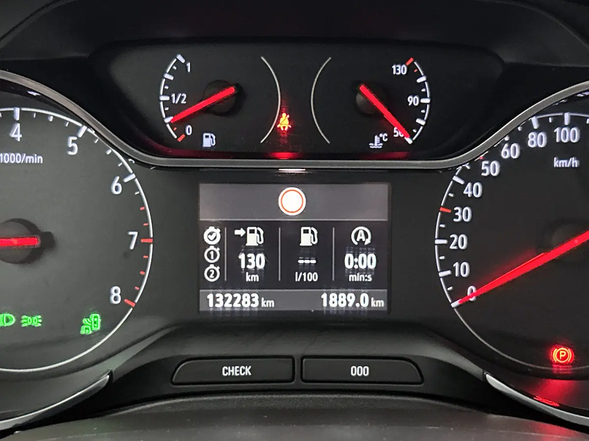1.2 Turbo Innovation / Airco / Navi / Cruise-ctr. / Apple Car Play - Android / Privacy Glass / Apk 09-2027