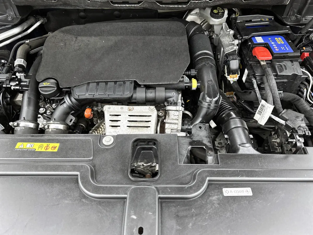 1.2 Turbo Innovation / Airco / Navi / Cruise-ctr. / Apple Car Play - Android / Privacy Glass / Apk 09-2027