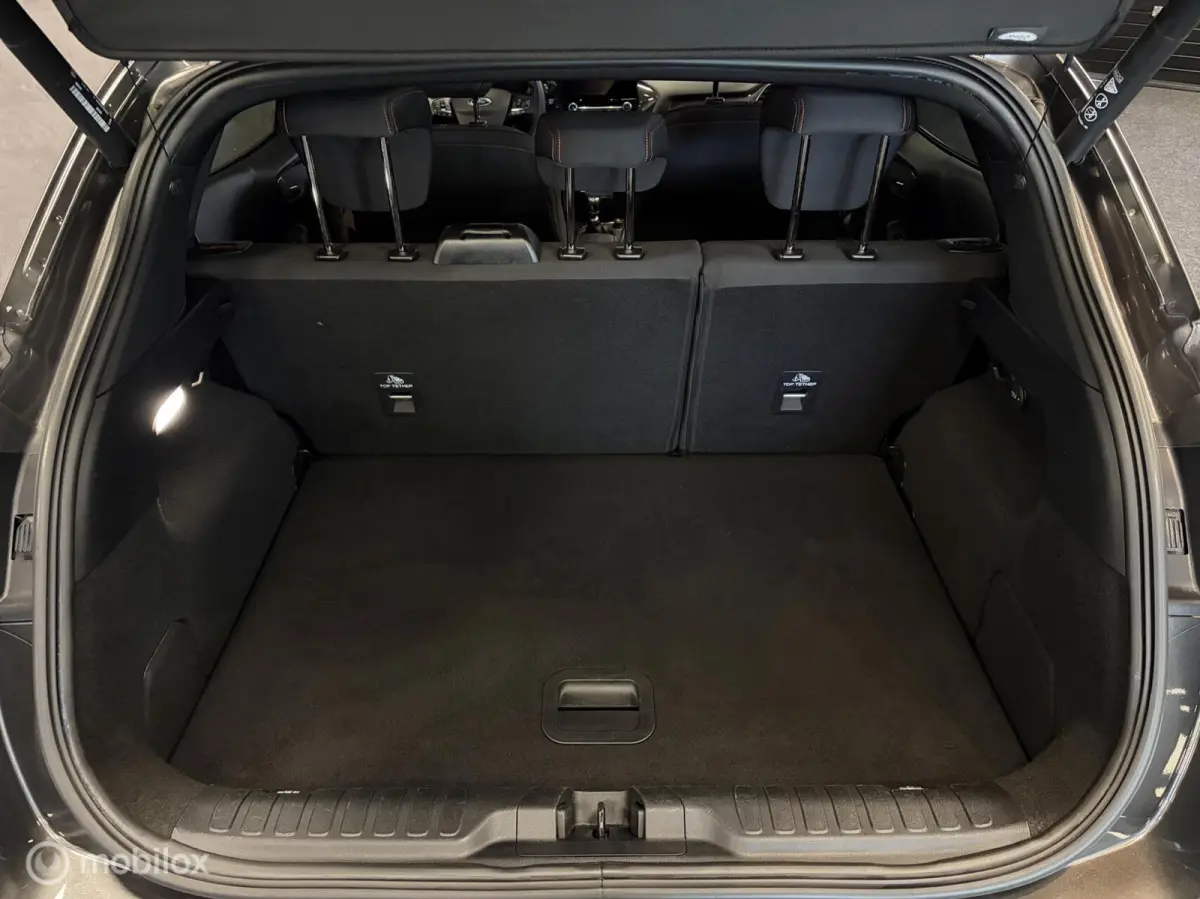 1.0 EcoBoost ST-Line X FULL LED / WINTERPACK / ALL SEASON'S
