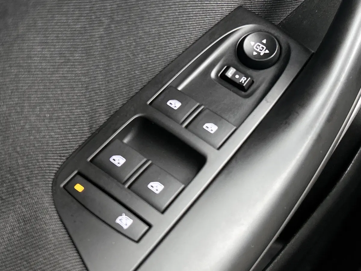 1.5 CDTI 123PK 5Drs Euro 6 / Navigatie / Pdc.A / Airco / Radio multimedia / Apk 09-2027