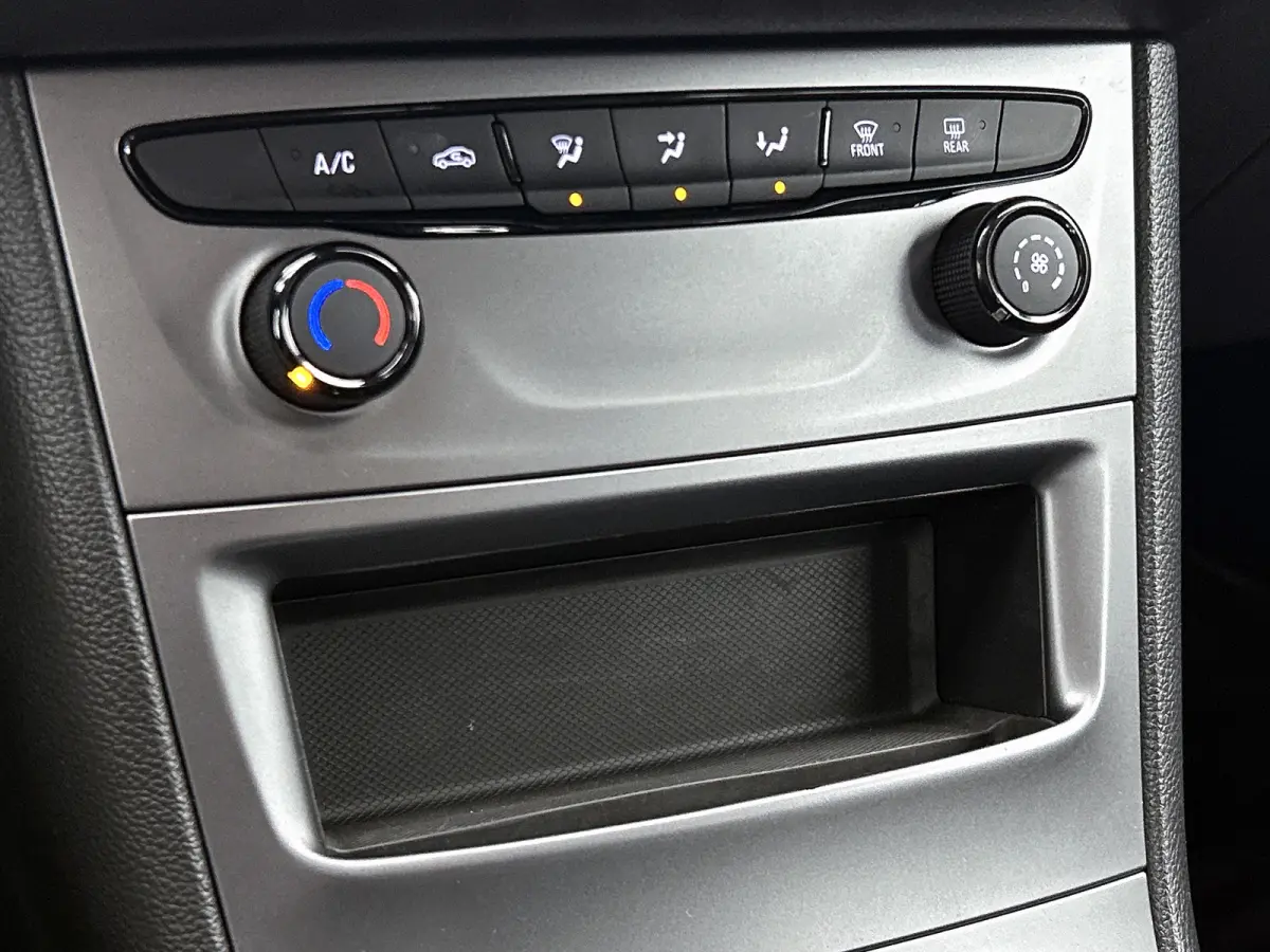 1.5 CDTI 123PK 5Drs Euro 6 / Navigatie / Pdc.A / Airco / Radio multimedia / Apk 09-2027