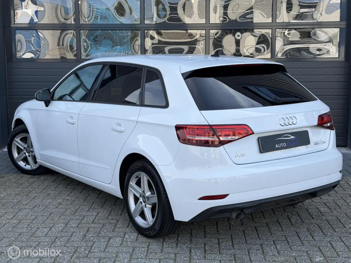 30 TDI Design Pro Line Plus | Cruise | Sen
