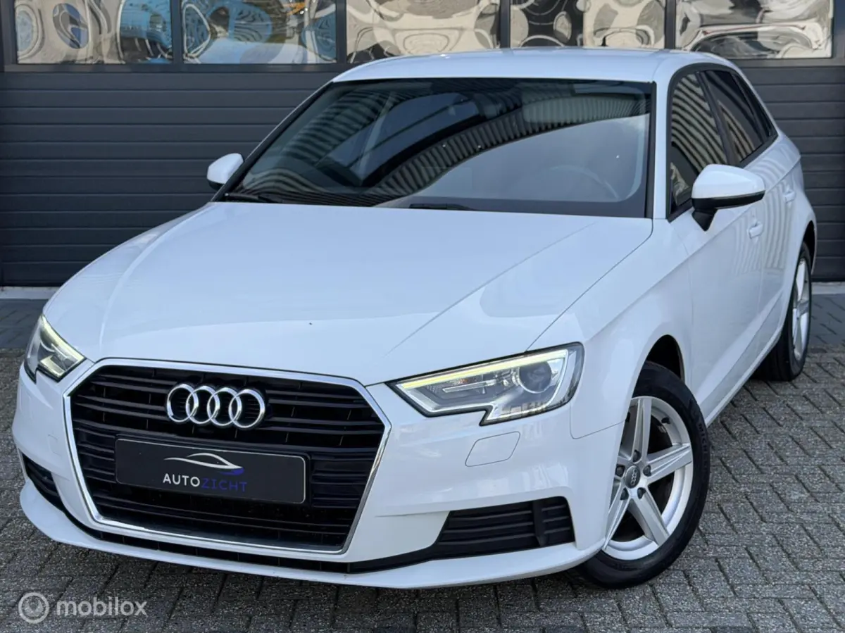 30 TDI Design Pro Line Plus | Cruise | Sen