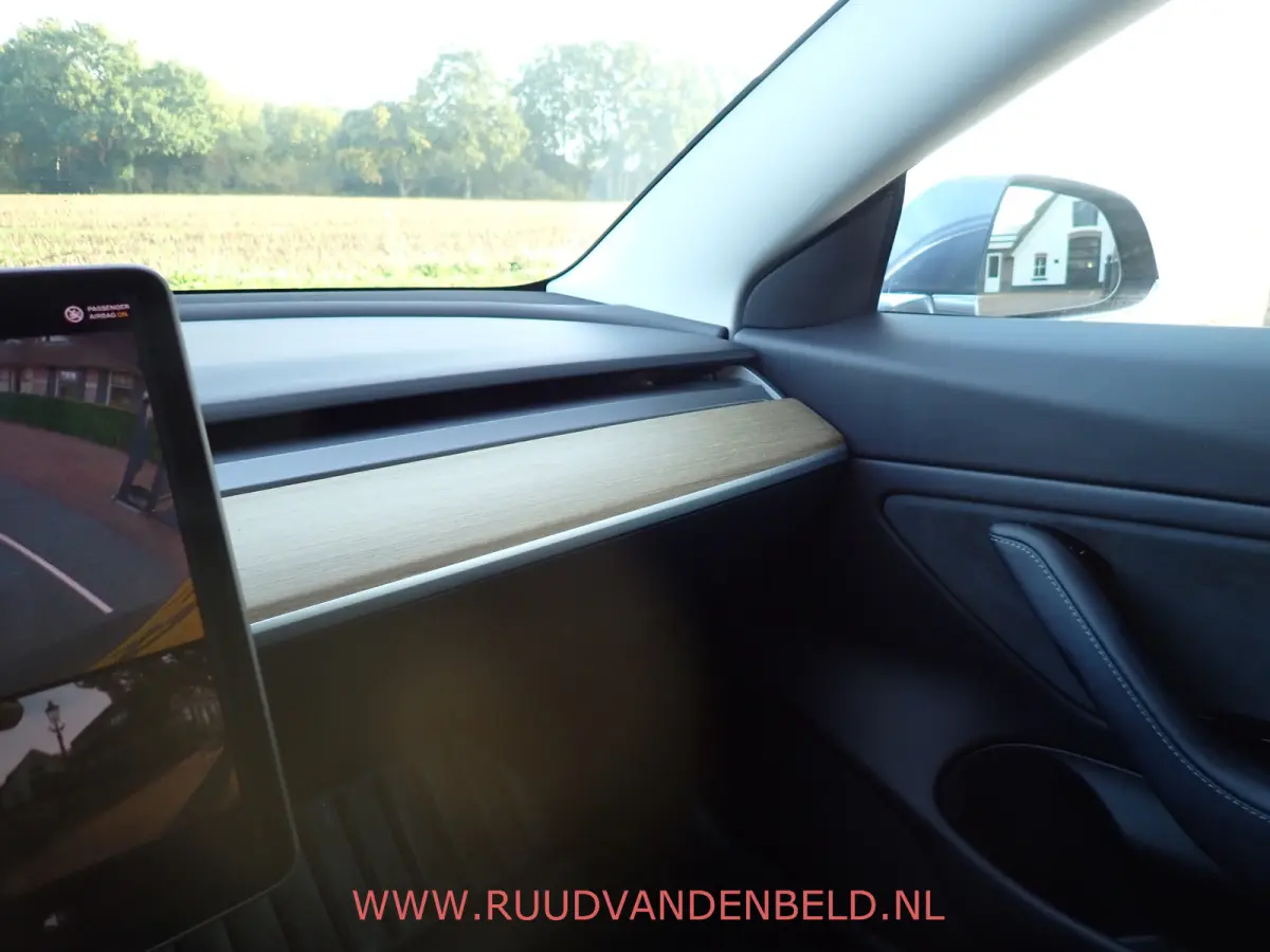 SR+ RWD 60 kWh SOH 86% / TREKHAAK / PANODAK / 19'' SPORT / AUTOPILOT