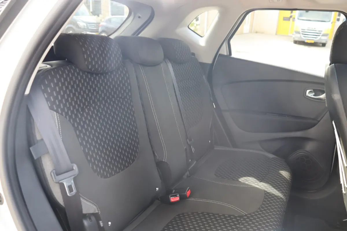 1.3 TCe Version S, Automaat, **Voorzien Van Nieuwe Motor**Climate, Cruise, Camera A, Dealer Onderhouden, PDC V+A, Pano, Navi, Prijs Is Rijklaar Inclusief 6 Maanden Garantie