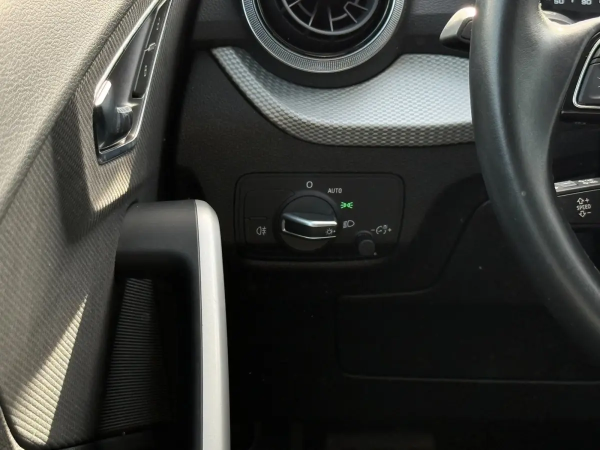 35 TFSI Advanced edition | PDC | Carplay | NAVI | Bluetooth |