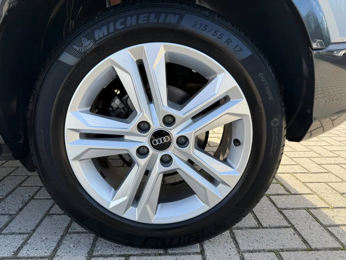 35 TFSI Advanced edition | PDC | Carplay | NAVI | Bluetooth |