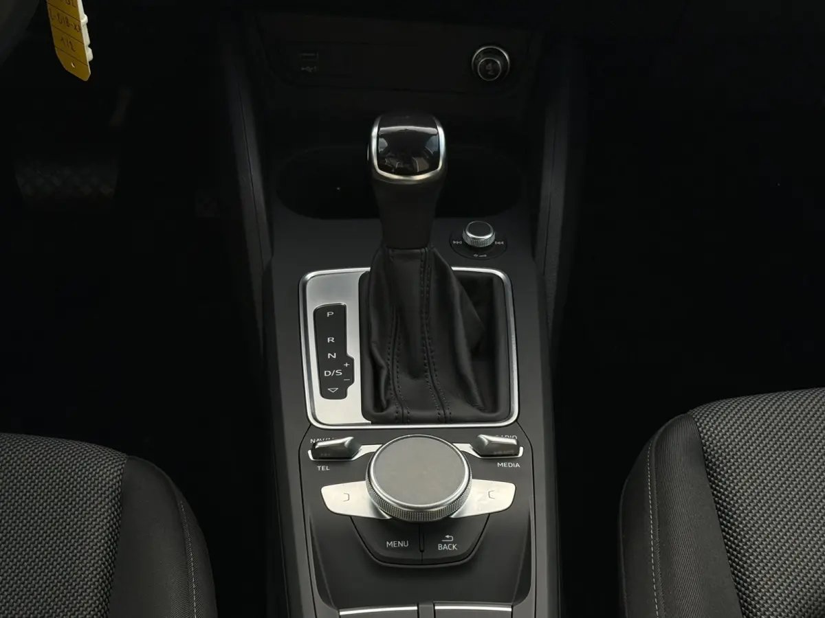 35 TFSI Advanced edition | PDC | Carplay | NAVI | Bluetooth |
