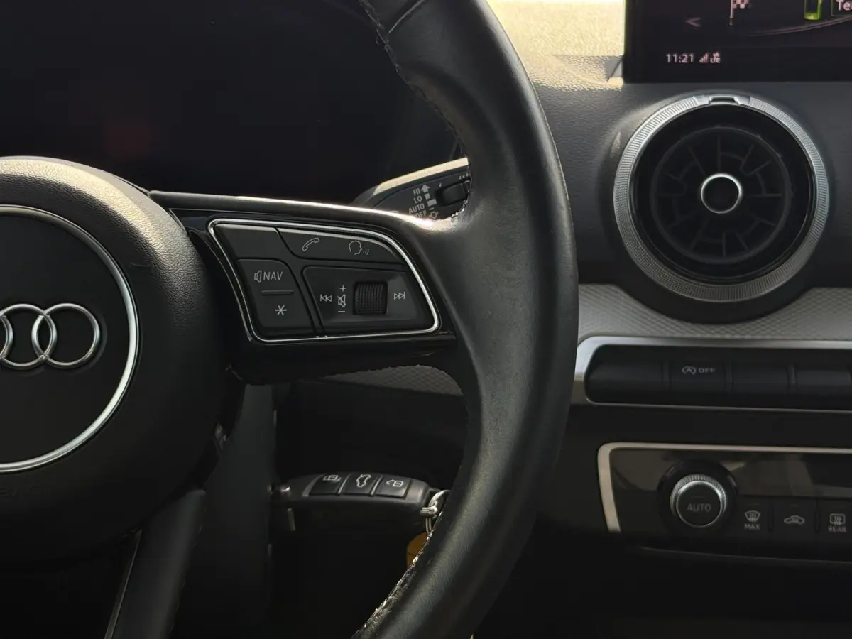 35 TFSI Advanced edition | PDC | Carplay | NAVI | Bluetooth |