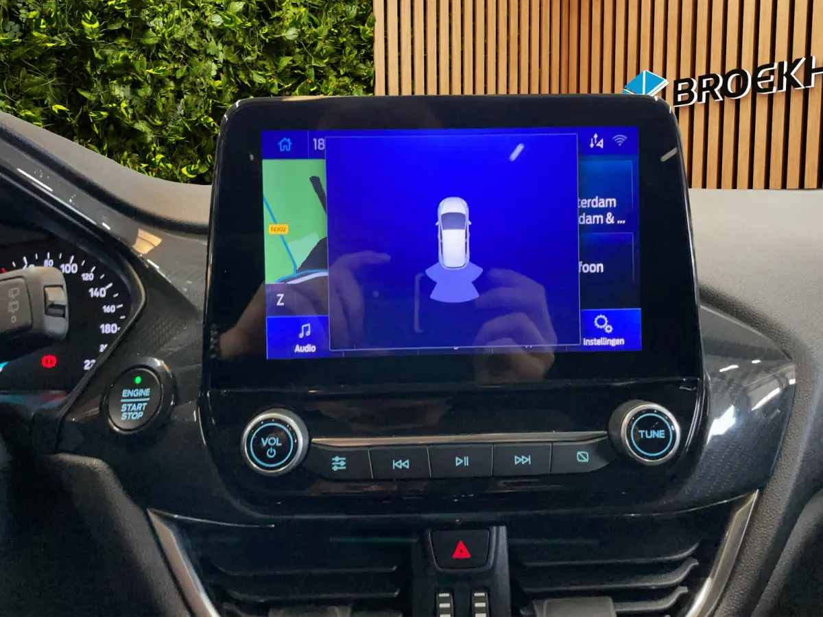 1.0 EcoBoost ST-Line X Panoramadak | Cruise | Carplay | Navi | Stoel- stuurverw. | PDC | 18"