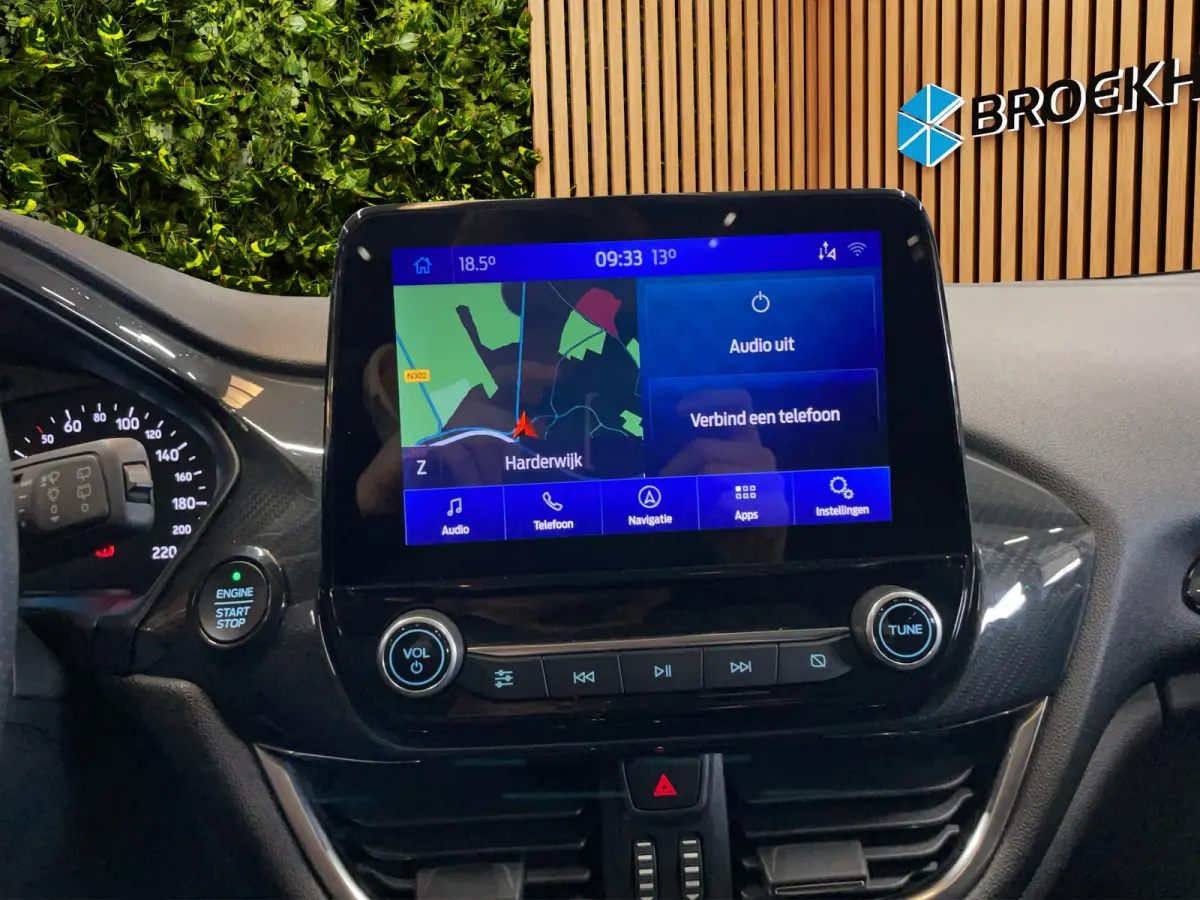1.0 EcoBoost ST-Line X Panoramadak | Cruise | Carplay | Navi | Stoel- stuurverw. | PDC | 18"