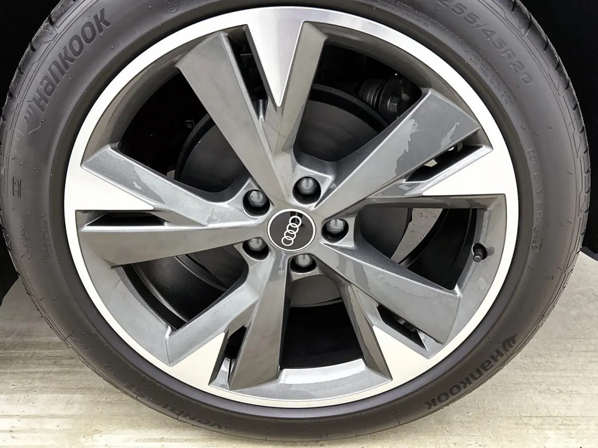 S edition performance 82 kWh