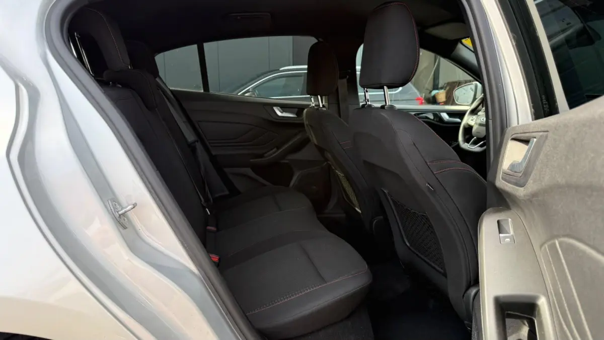 1.0 EcoBoost Hybrid ST Line