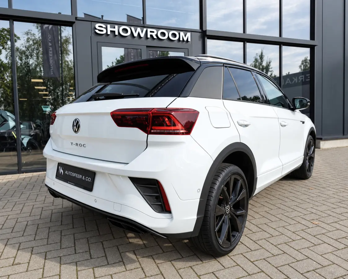 1.5 TSI R-Line PANO IQ.LIGHT KEYLESS VOL