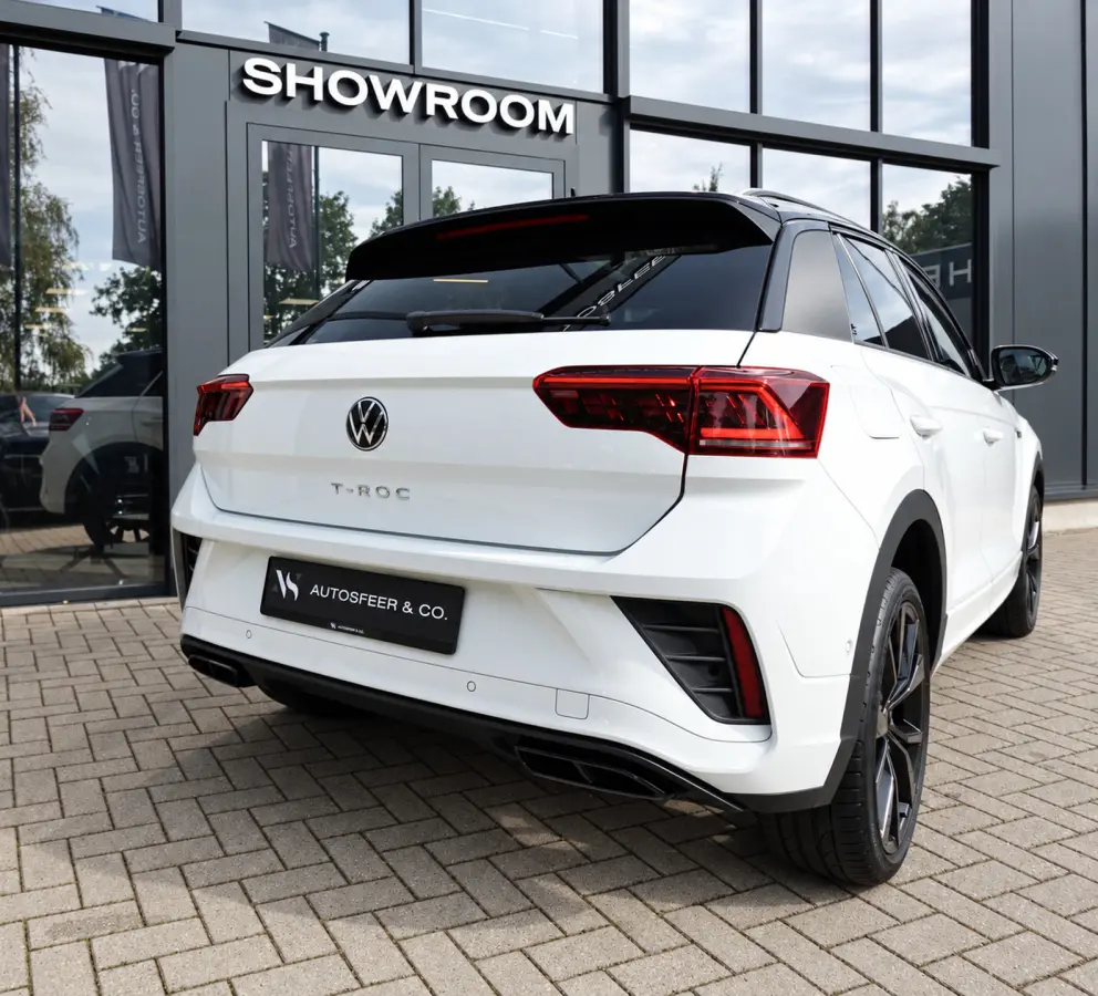 1.5 TSI R-Line PANO IQ.LIGHT KEYLESS VOL