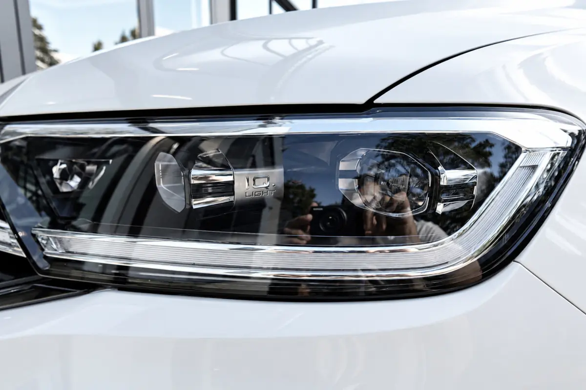 1.5 TSI R-Line PANO IQ.LIGHT KEYLESS VOL