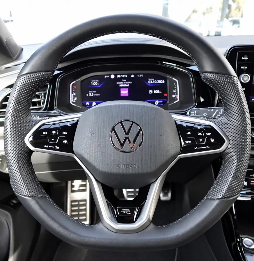 1.5 TSI R-Line PANO IQ.LIGHT KEYLESS VOL