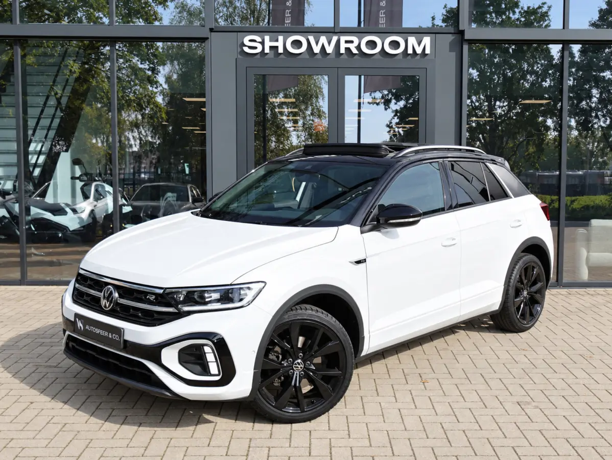 1.5 TSI R-Line PANO IQ.LIGHT KEYLESS VOL