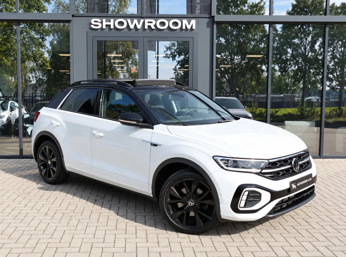 1.5 TSI R-Line PANO IQ.LIGHT KEYLESS VOL