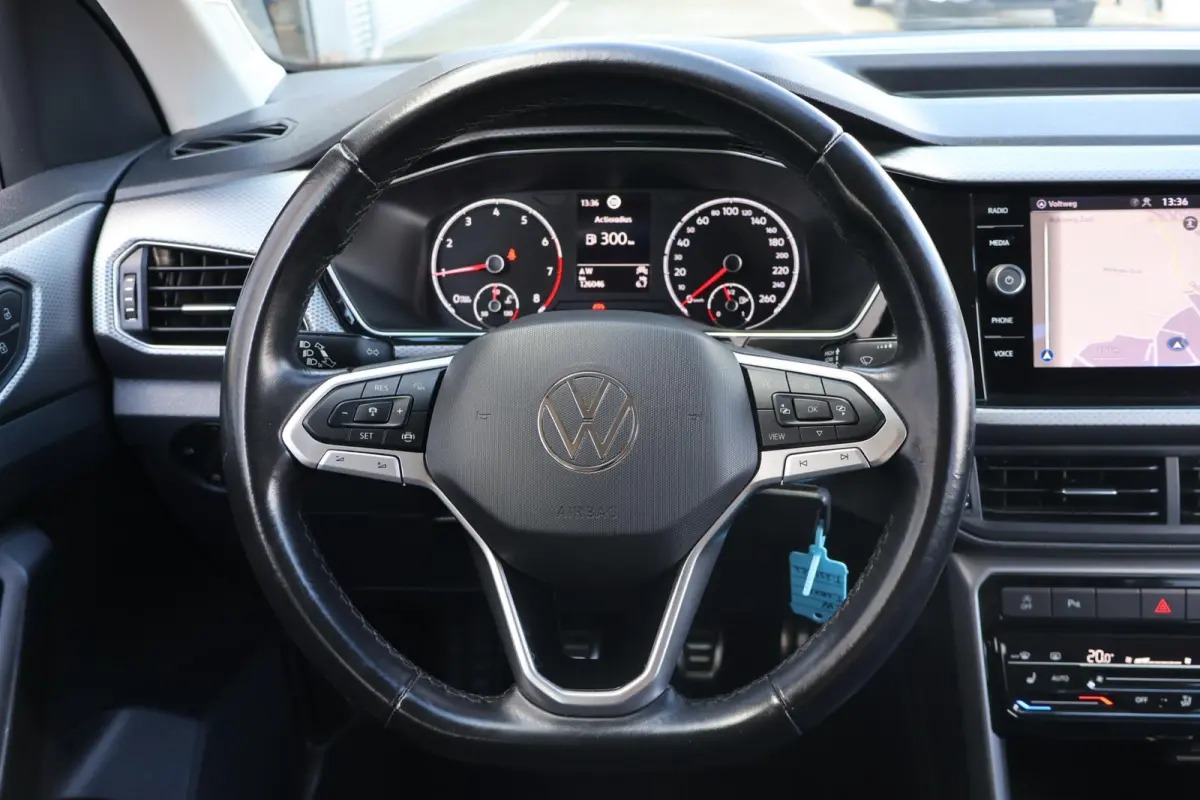 1.0 TSI Go 1e Eigenaar | Volledig Onderh | BTW | Stoelverwarming | Navi | Carplay | ACC | LED | DAB | PDC