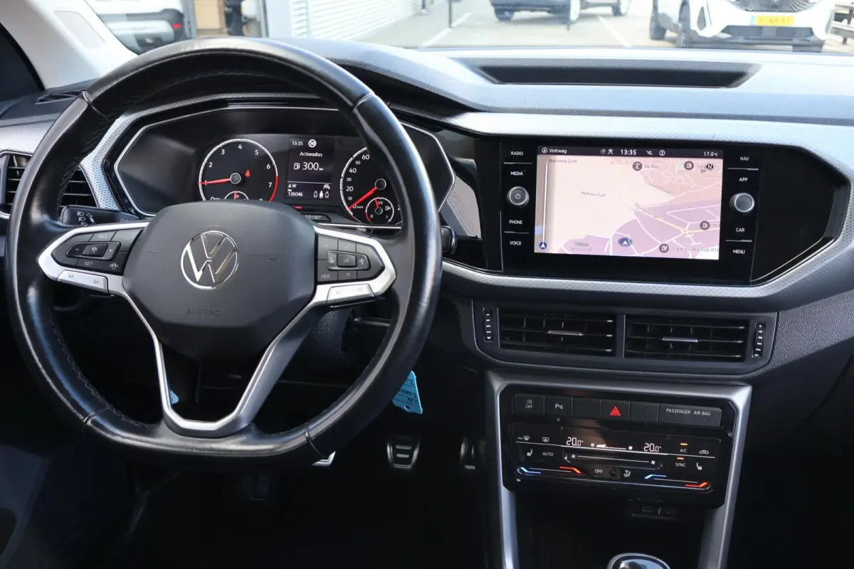 1.0 TSI Go 1e Eigenaar | Volledig Onderh | BTW | Stoelverwarming | Navi | Carplay | ACC | LED | DAB | PDC