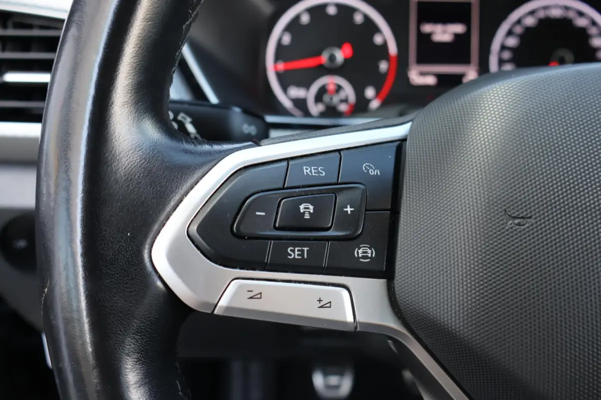 1.0 TSI Go 1e Eigenaar | Volledig Onderh | BTW | Stoelverwarming | Navi | Carplay | ACC | LED | DAB | PDC