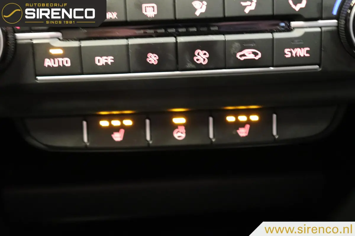 1.0 T-GDi GT-Line Edition| trekhaak | JBL | stoel- en stuurverwarming | climate & cruise control |