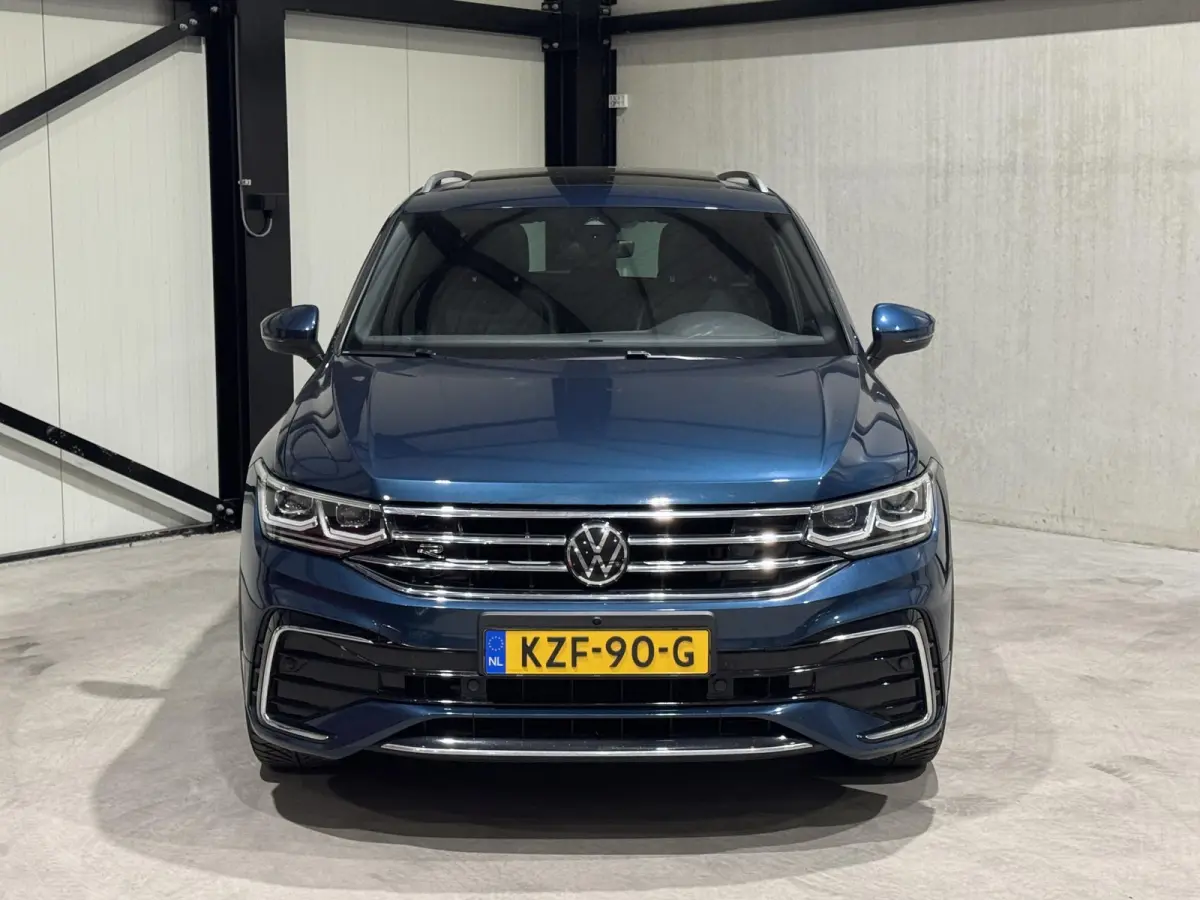 1.4 TSI eHybrid R-Line | panorama | navi | led | carplay |
