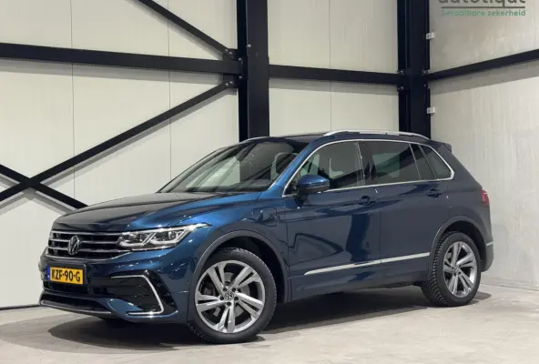 1.4 TSI eHybrid R-Line | panorama | navi | led | carplay |