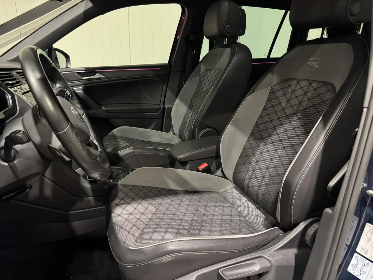 1.4 TSI eHybrid R-Line | panorama | navi | led | carplay |