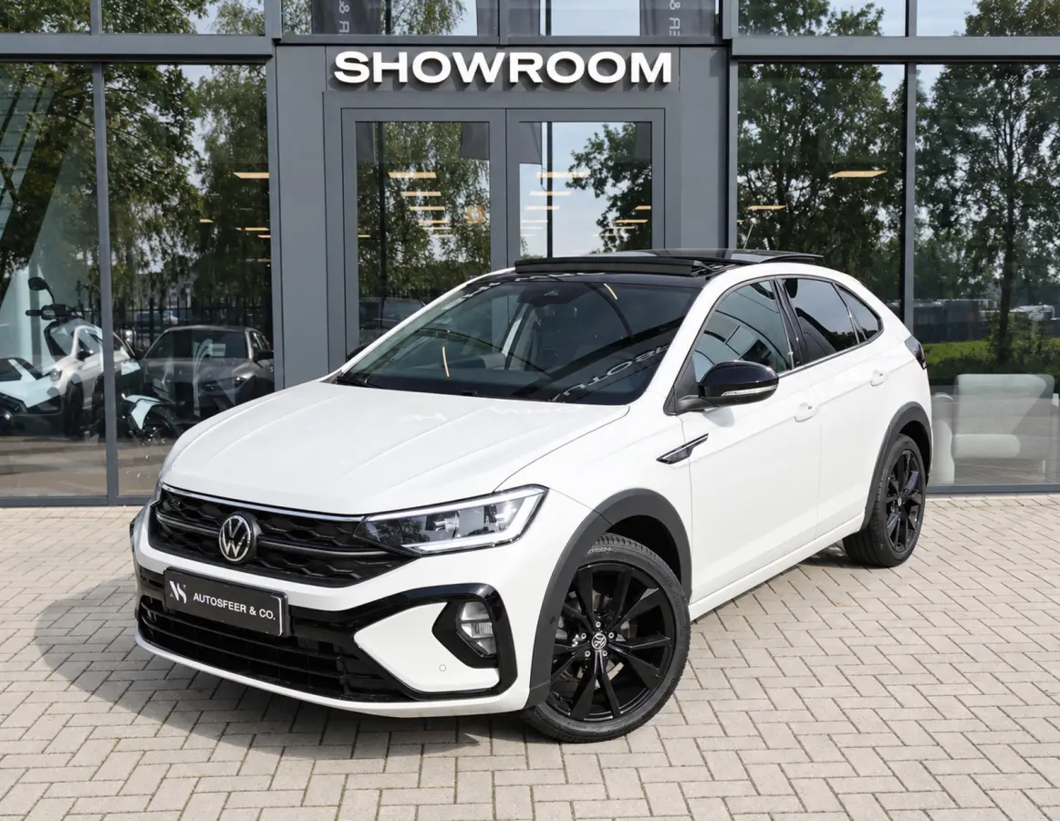 1.5 TSI R-Line PANO KEYLESS CAM
