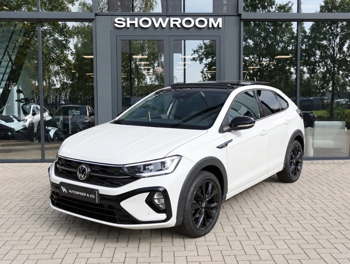 1.5 TSI R-Line PANO KEYLESS CAM