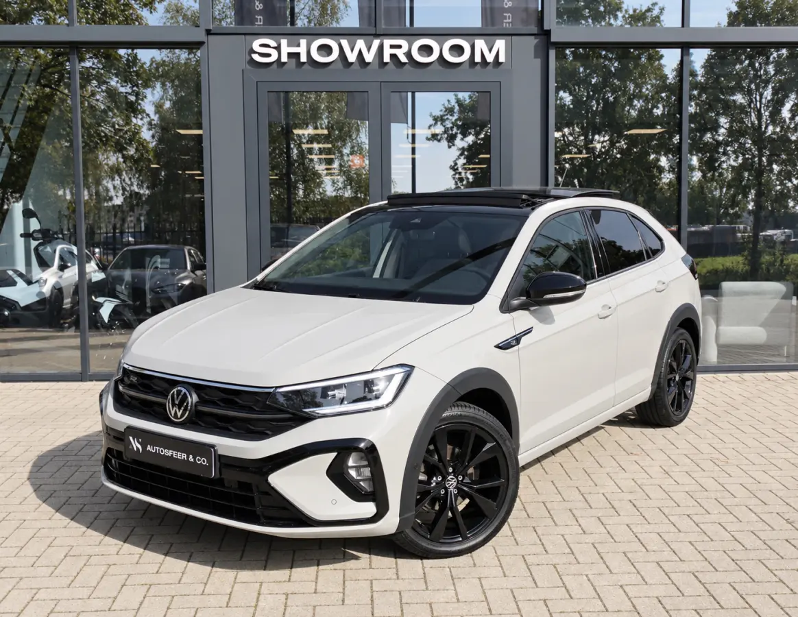 1.5 TSI R-Line PANO KEYLESS CAM