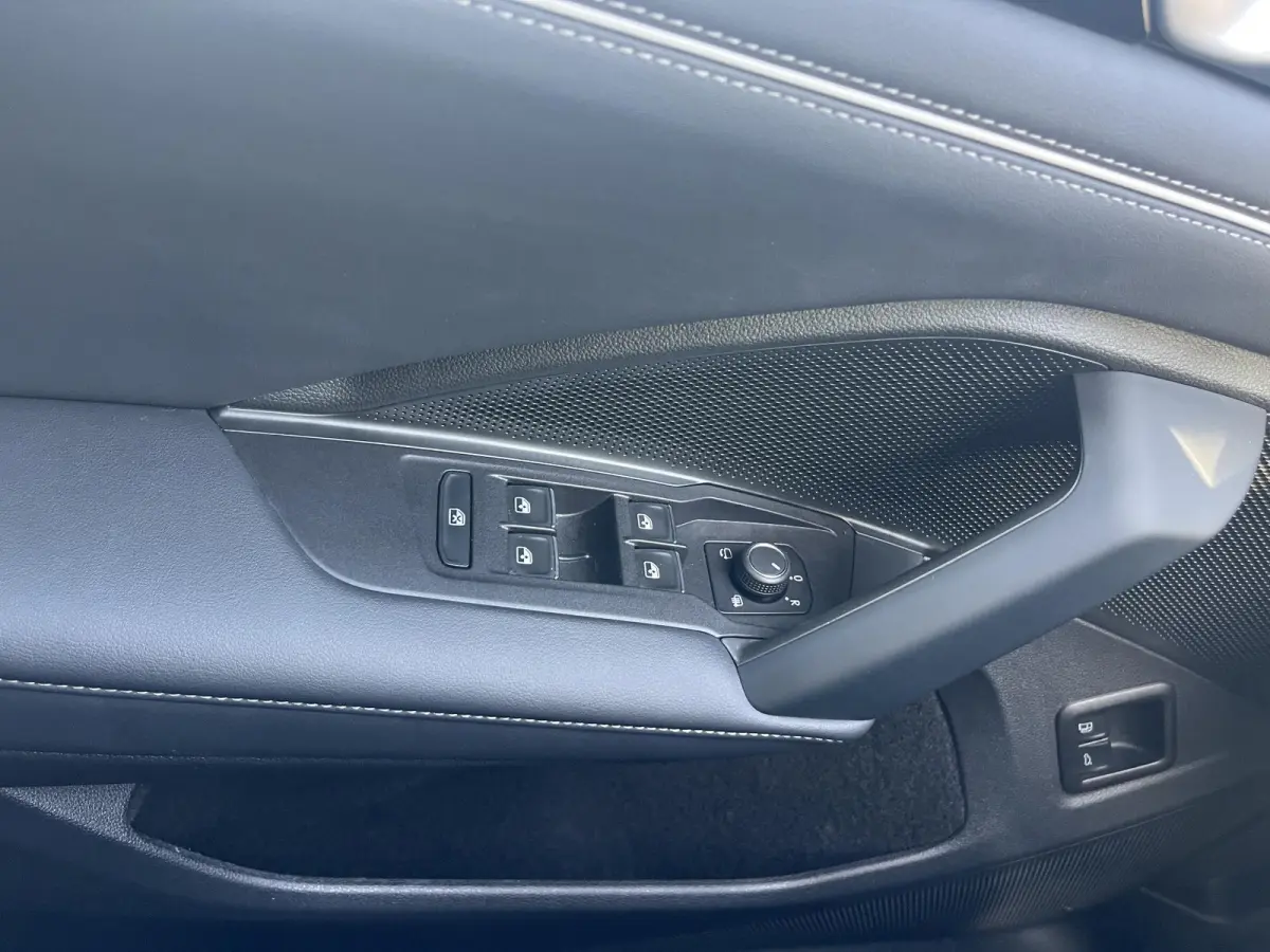 1.5 eHybrid DSG Elegance (Trekhaak,Camera,IQ,Headup)