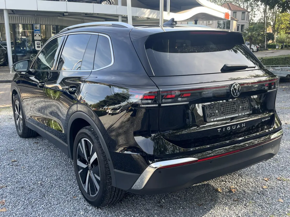 1.5 eHybrid DSG Elegance (Trekhaak,Camera,IQ,Headup)