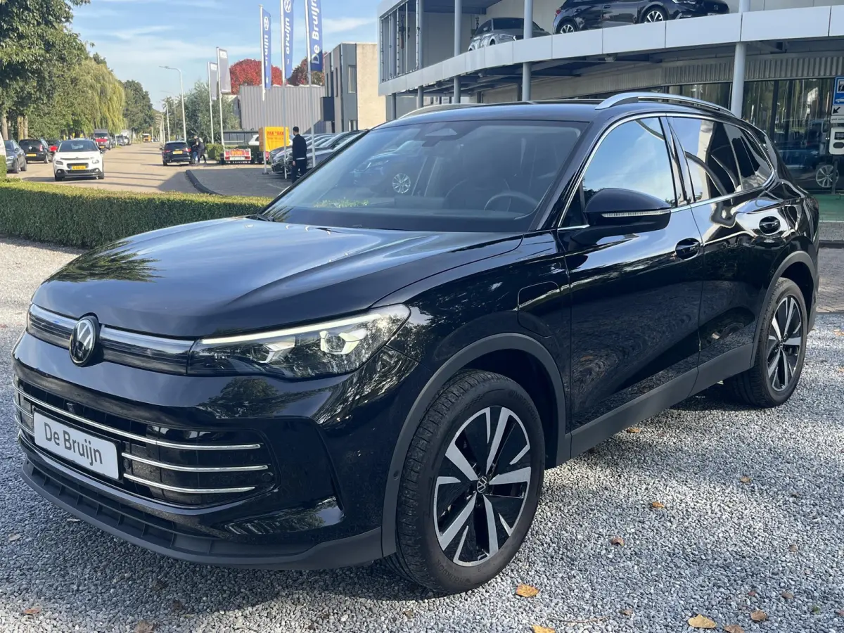 1.5 eHybrid DSG Elegance (Trekhaak,Camera,IQ,Headup)